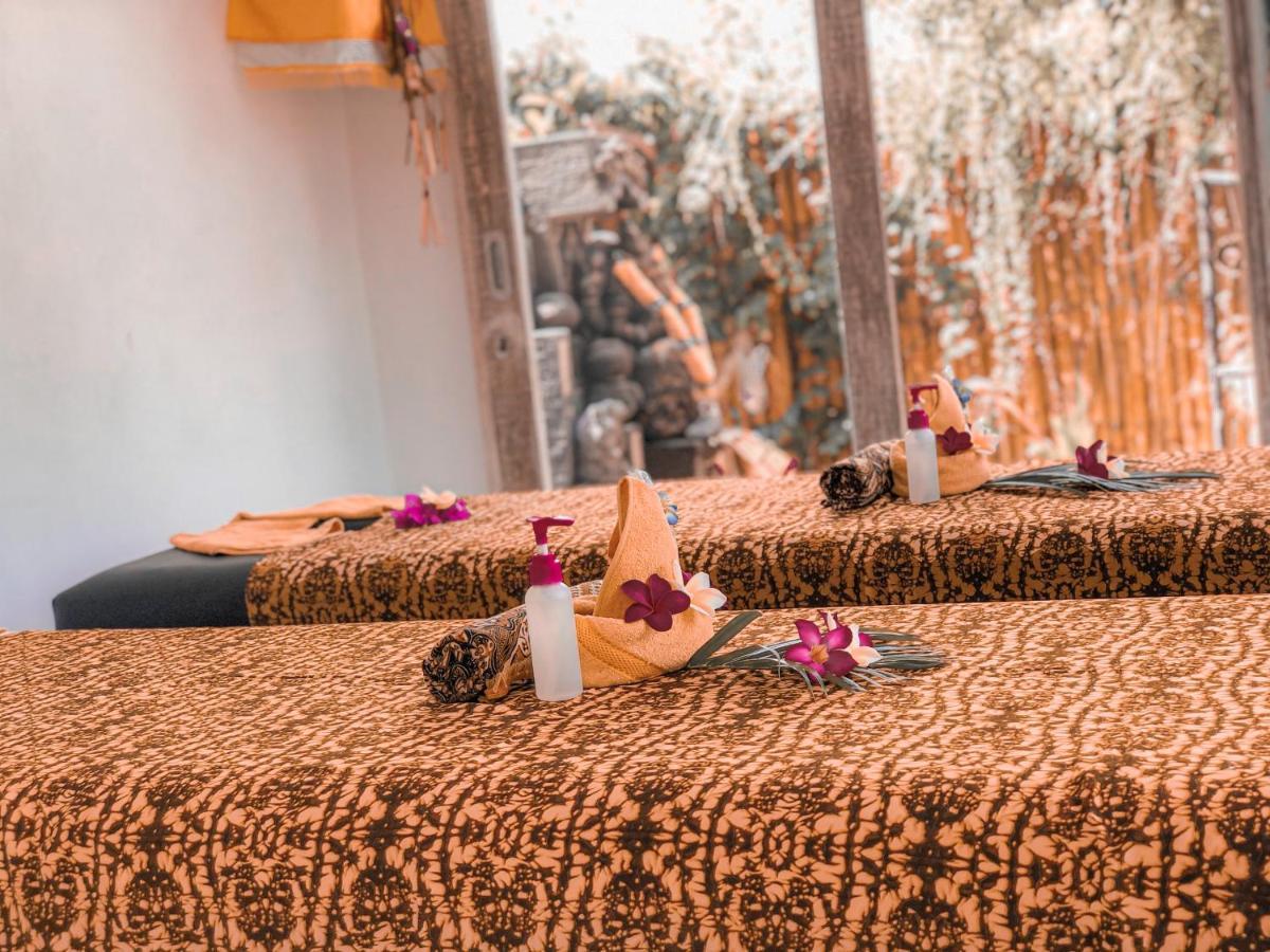 נוסה-למבונגן Auora Guest House מראה חיצוני תמונה